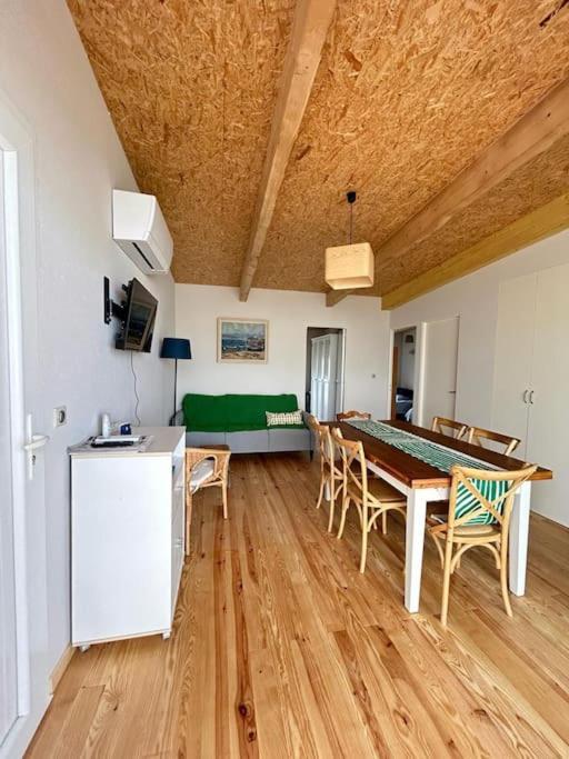 Maison Chalet 200 M De La Plage Climatisation Et Wifi Gruissan Bagian luar foto