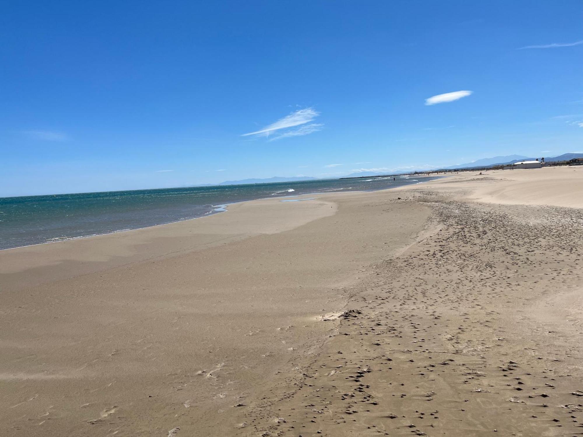 Maison Chalet 200 M De La Plage Climatisation Et Wifi Gruissan Bagian luar foto